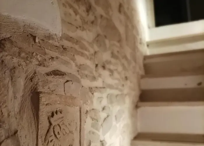 ベッド・アンド・ブレックファスト Magia コラート